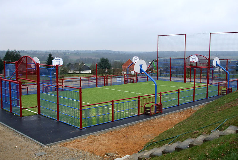 Terrain multisport, Saint-Georges-Buttavent (53)