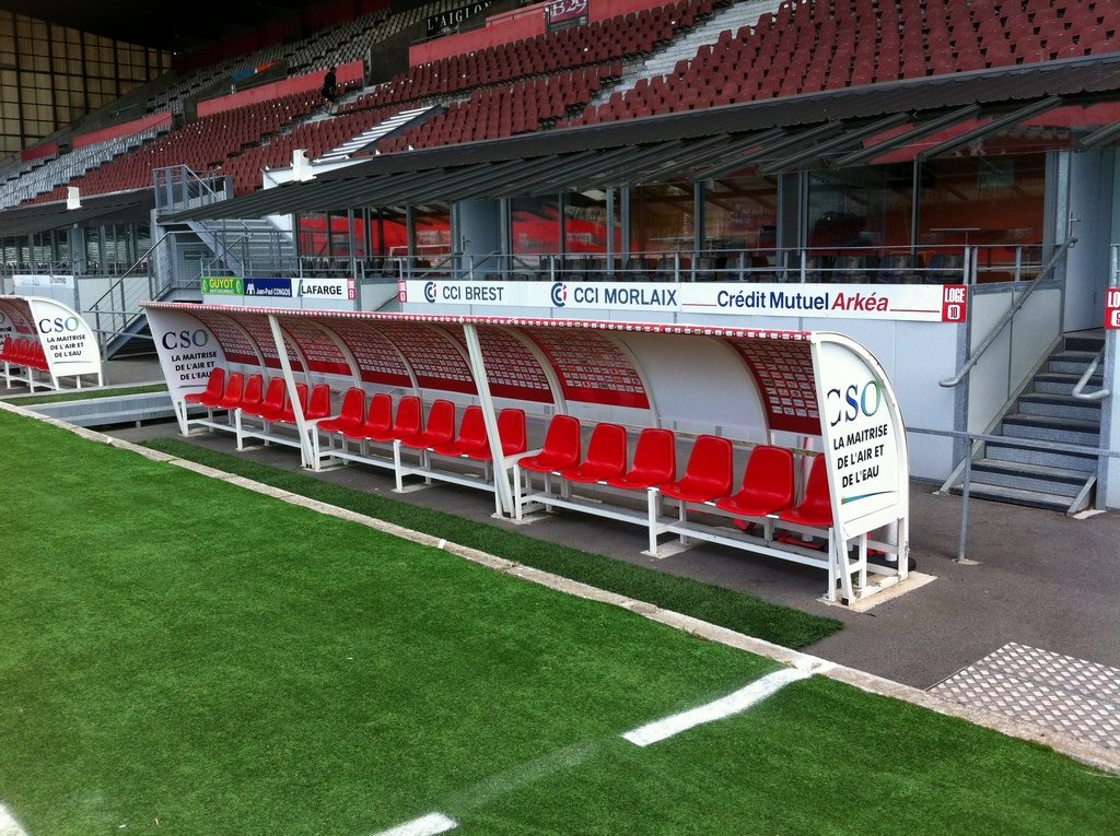 Accessoires de terrain de foot abris banc de touche pour stade & terrain