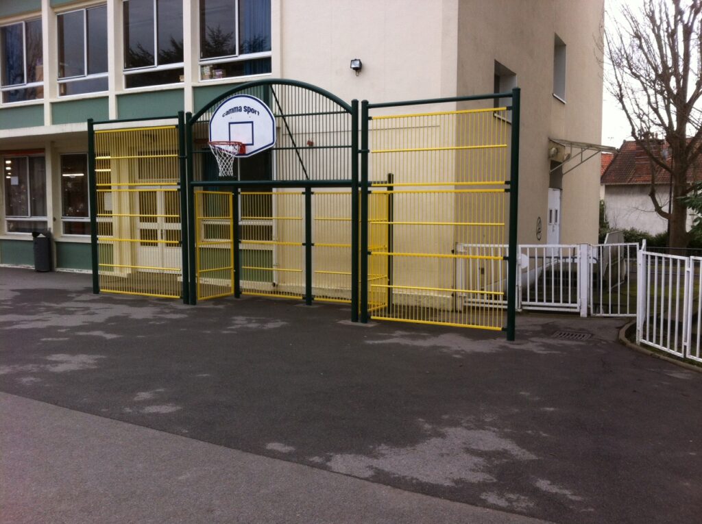 Fronton multisports