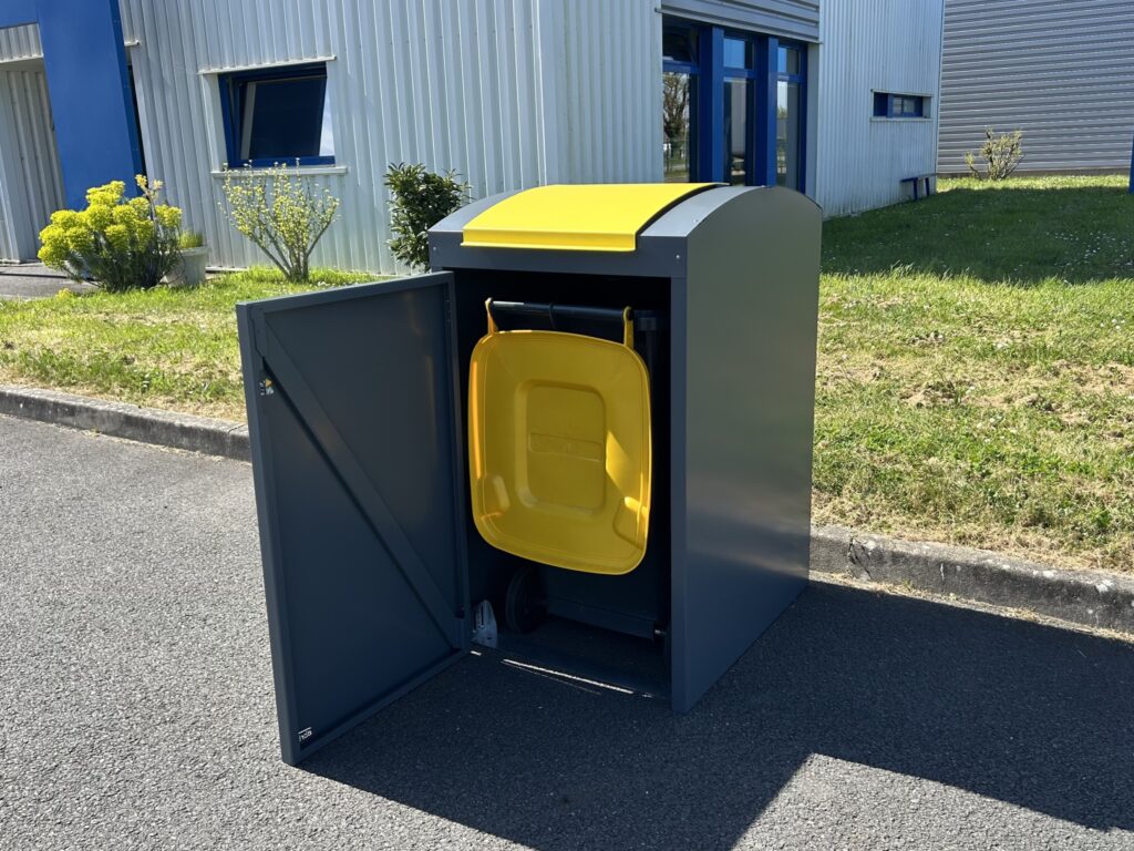 Abri-dechets-tri-selectif-Bacoflux-etablissement sportifs