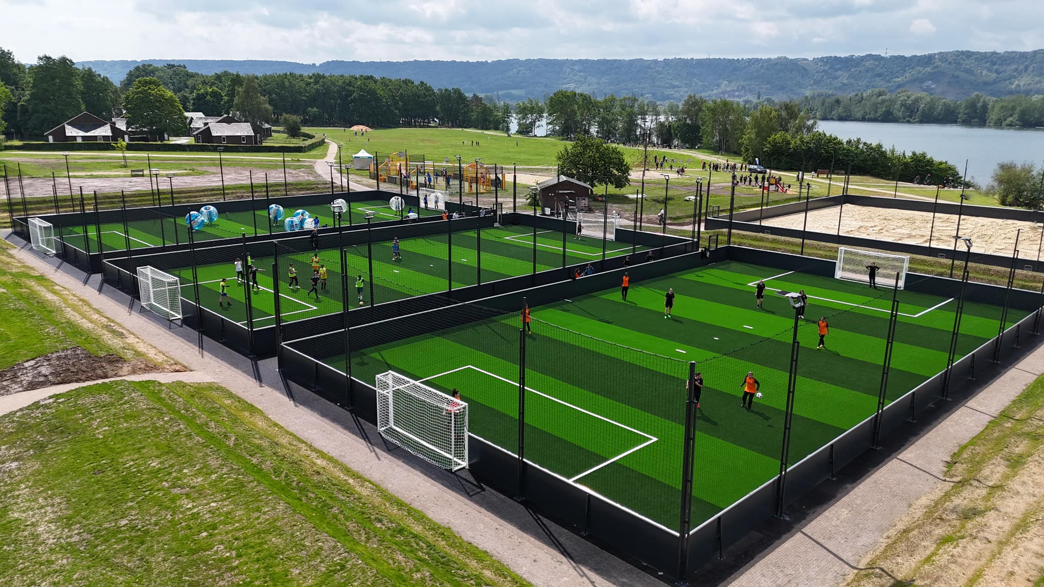 Terrain de soccer outdoor / Foot5