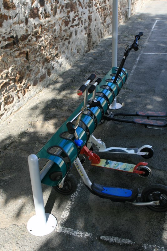 Supports trottinettes - Terrains de sport- fabriqué en France