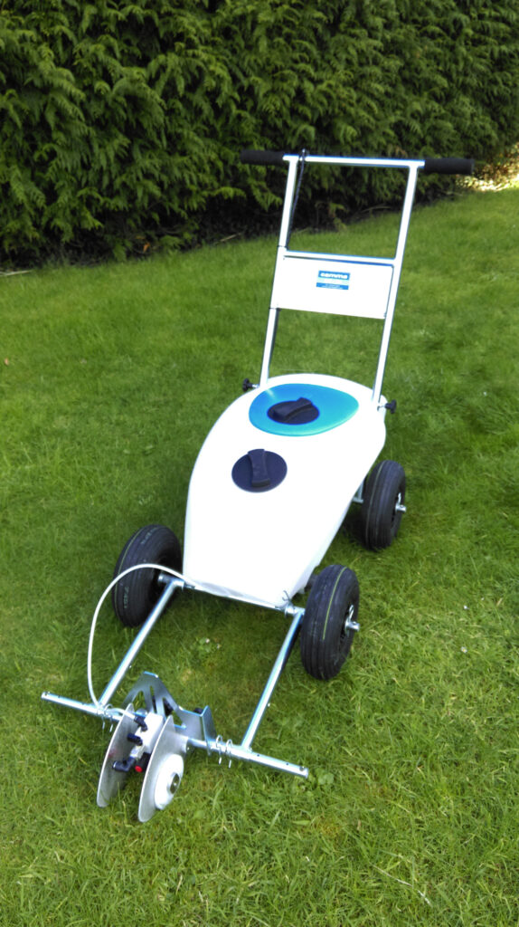 Traceur à peinture à pompe électrique